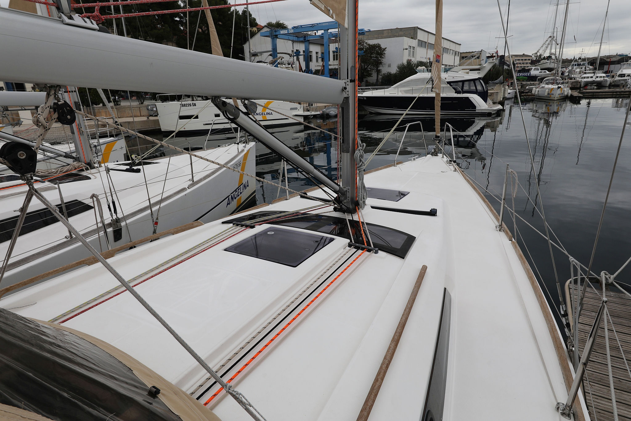 Dufour 350 GL — photo 10