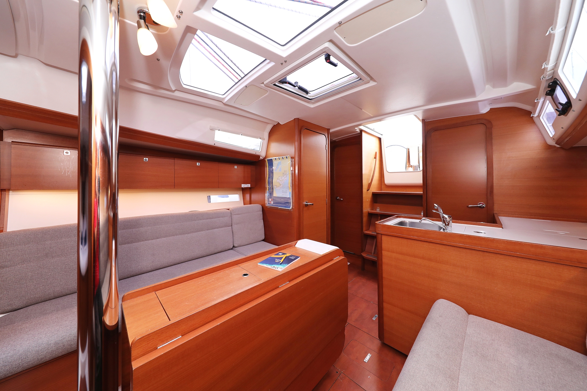 Dufour 350 GL — photo 18