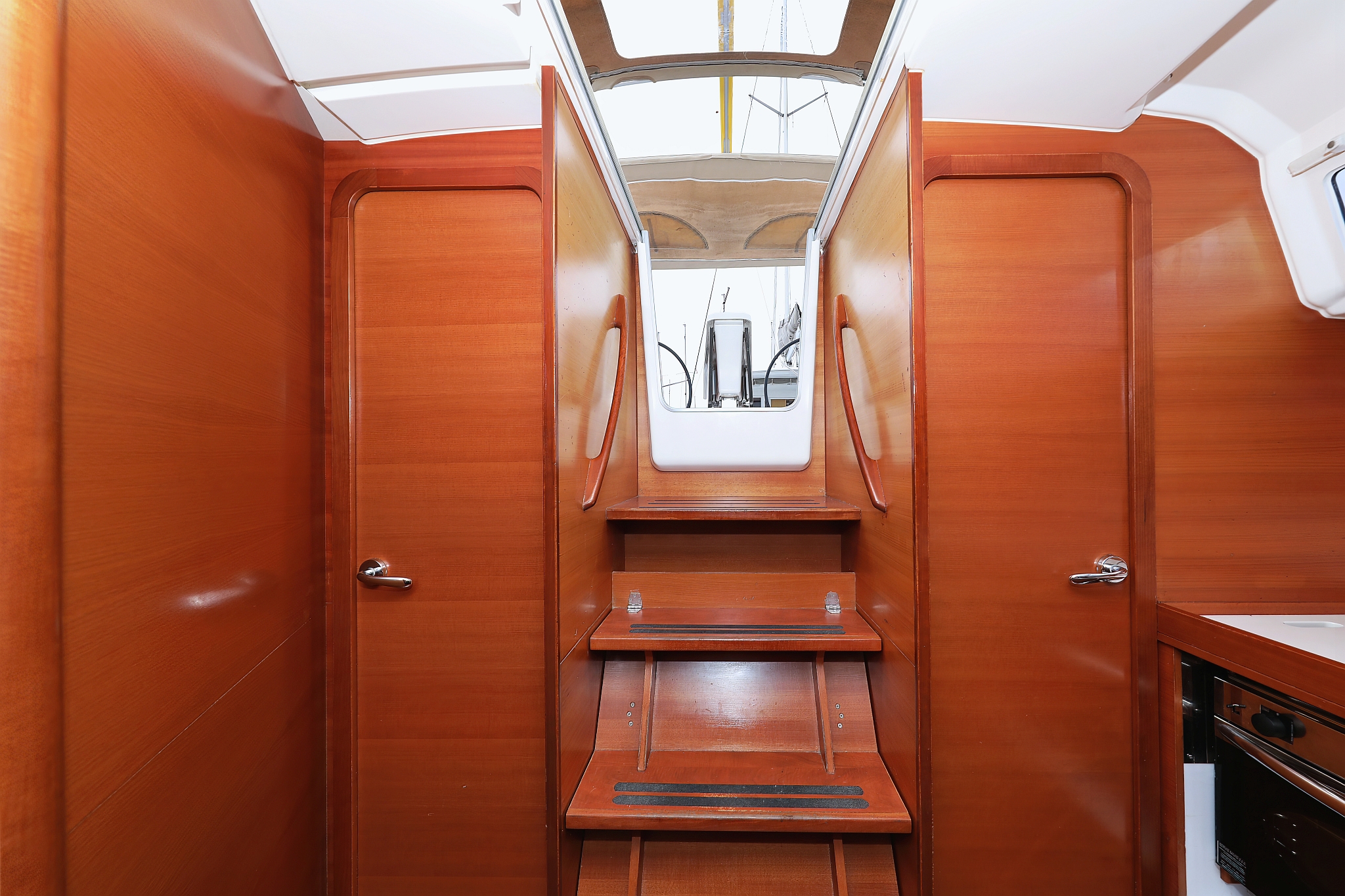 Dufour 350 GL — photo 23