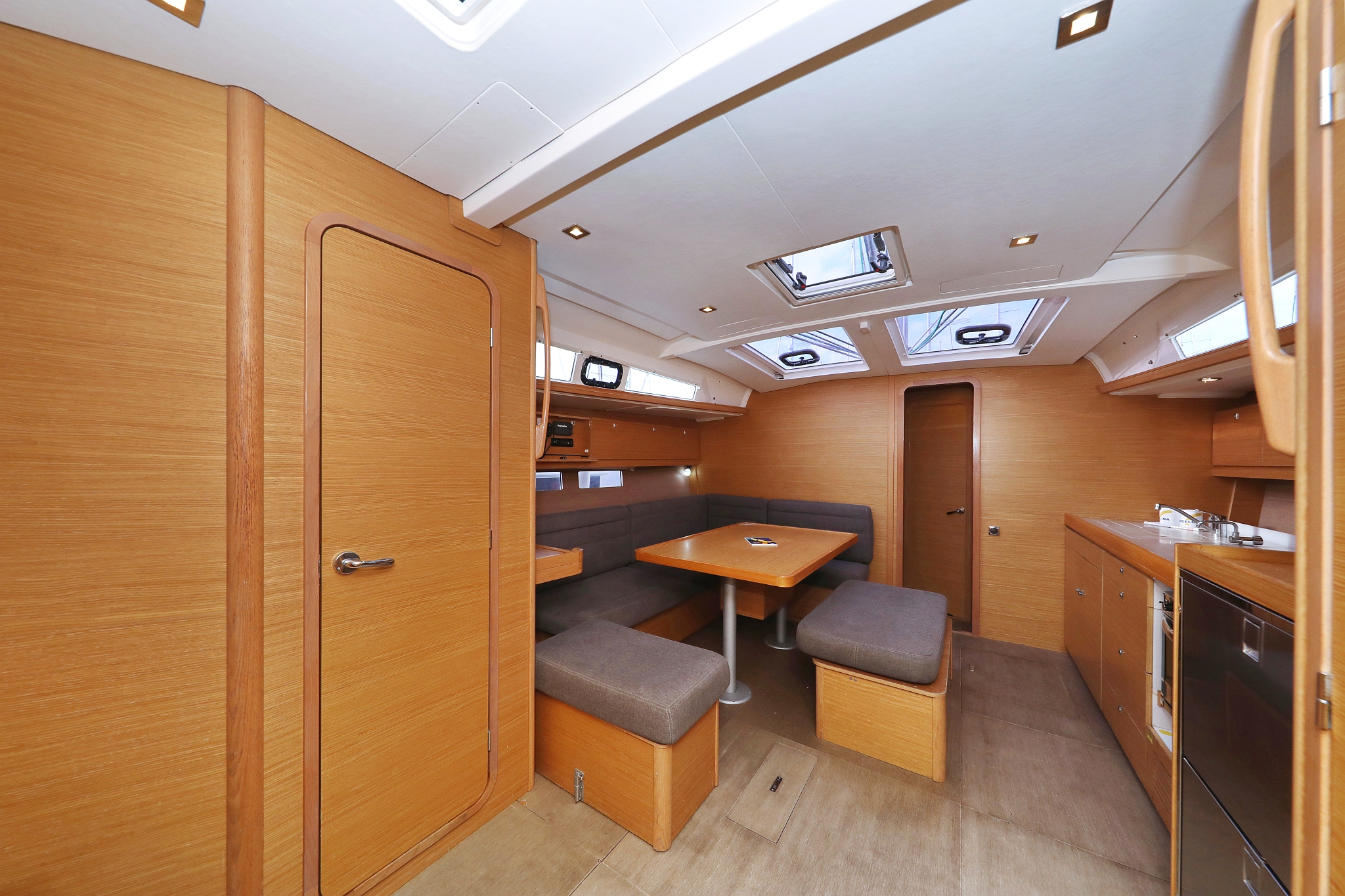 Dufour 460 GL — photo 14
