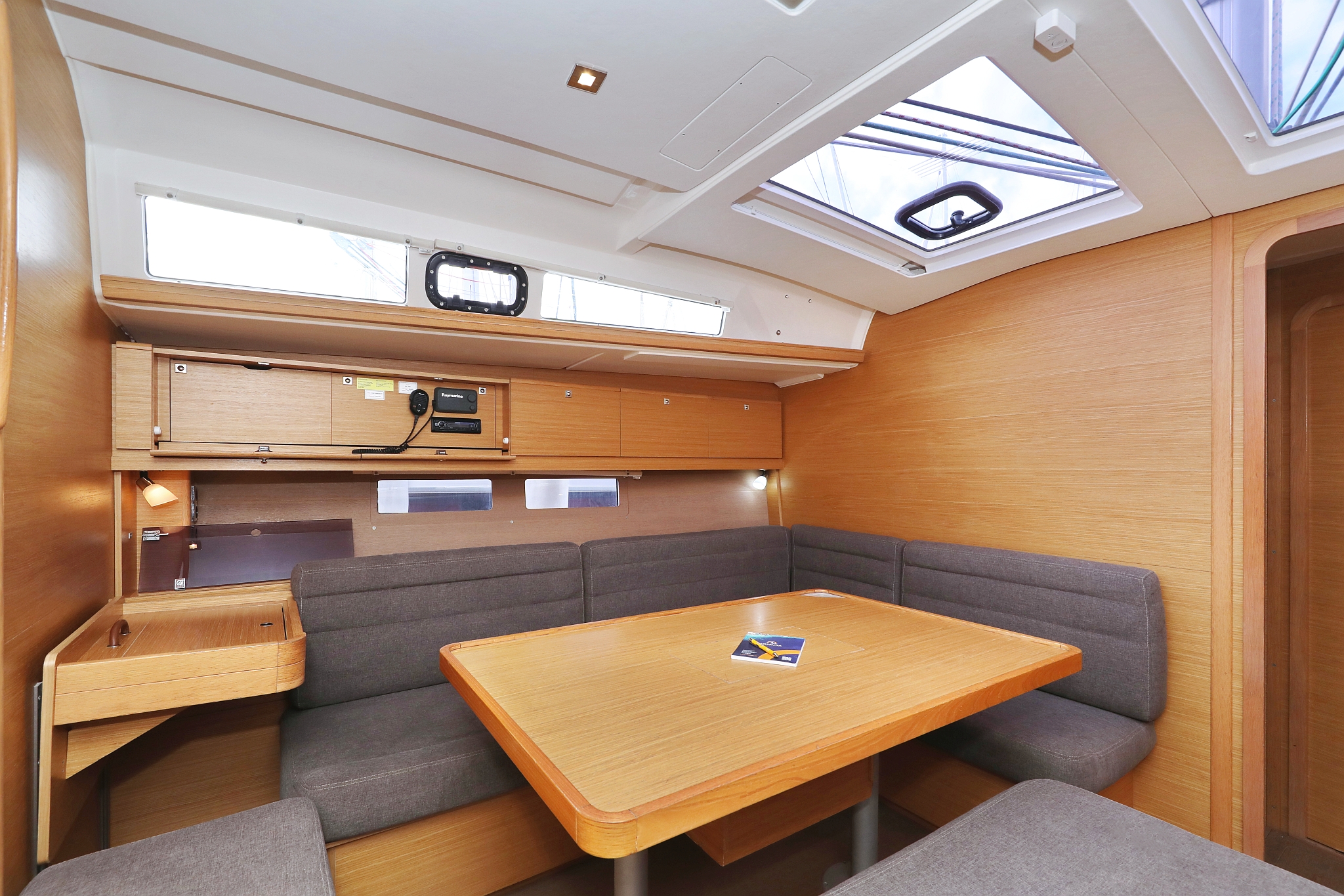 Dufour 460 GL — photo 15