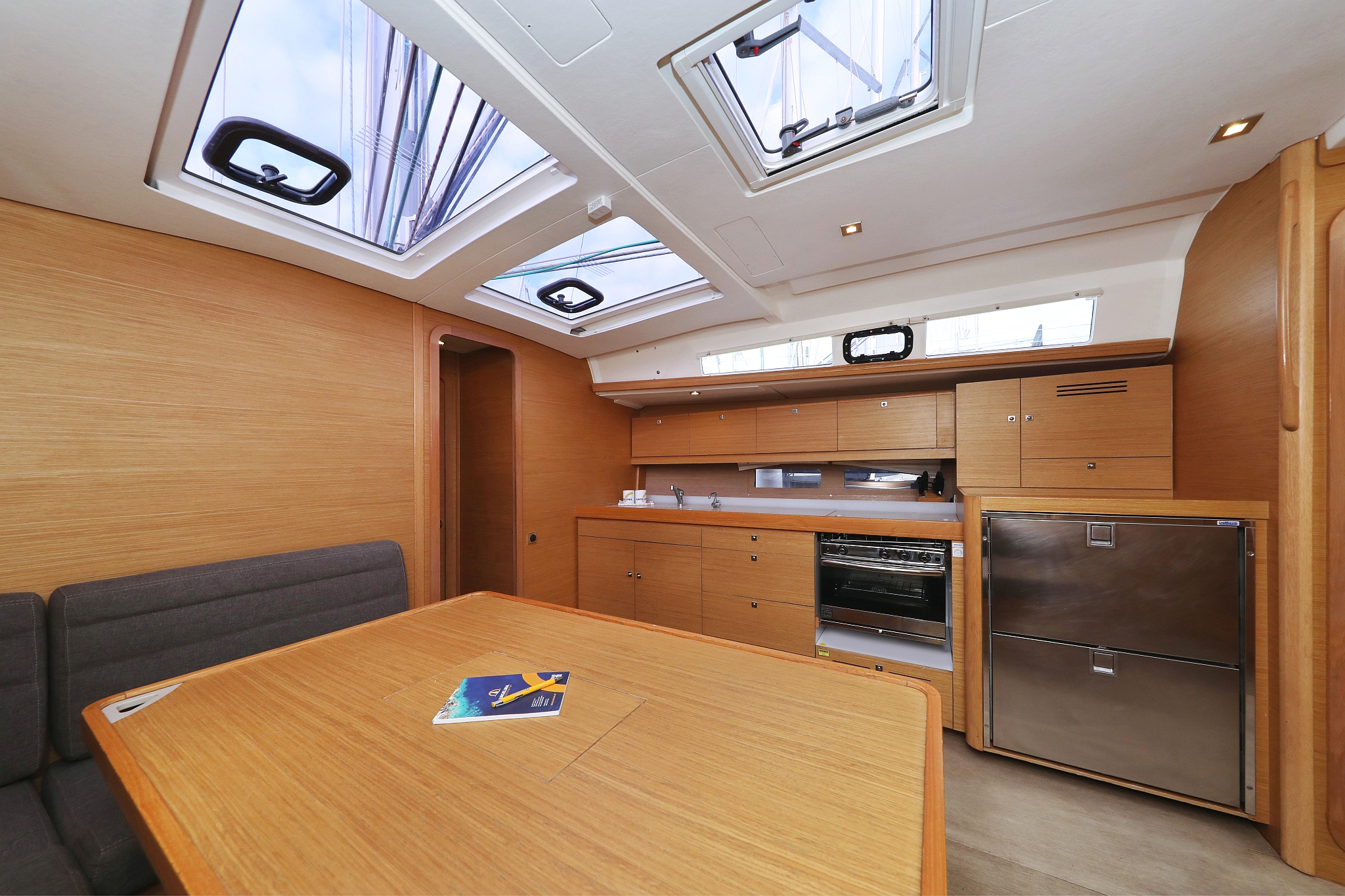 Dufour 460 GL — photo 20
