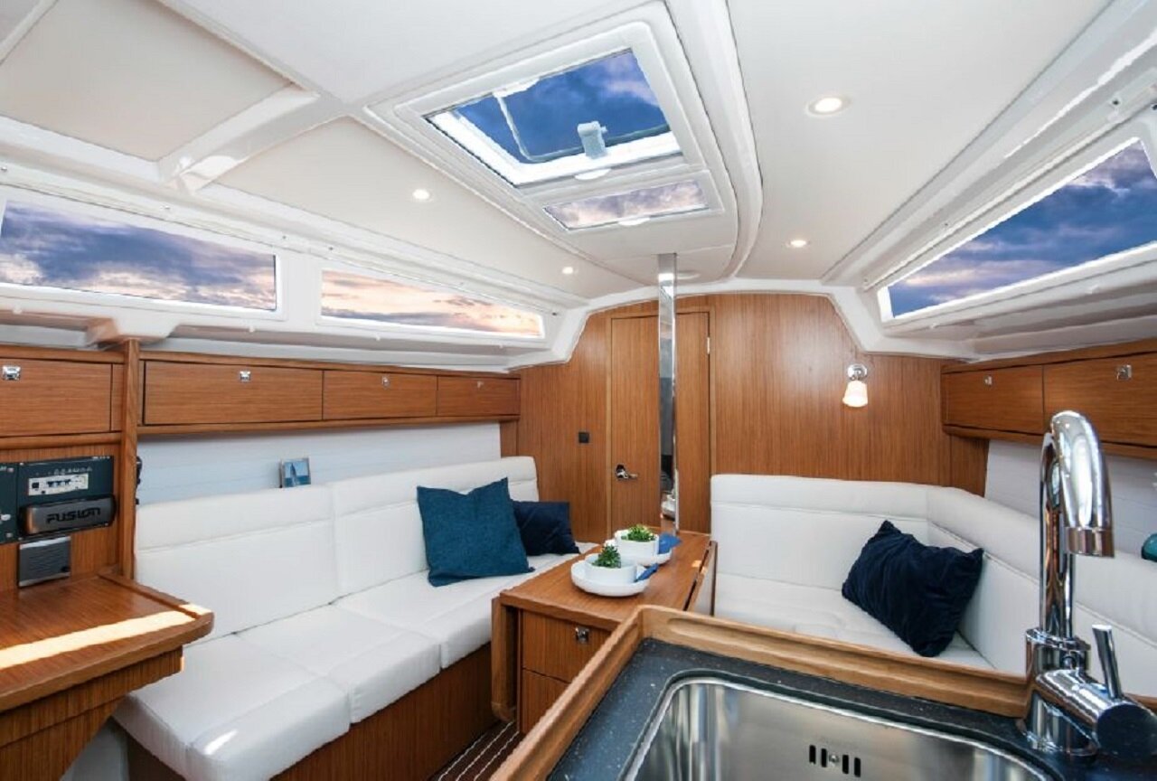 Bavaria Cruiser 33 — photo 7