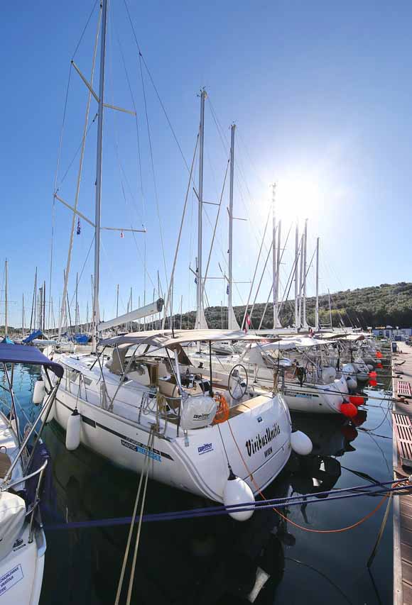 Bavaria Cruiser 46 - 4 cab. — photo 3