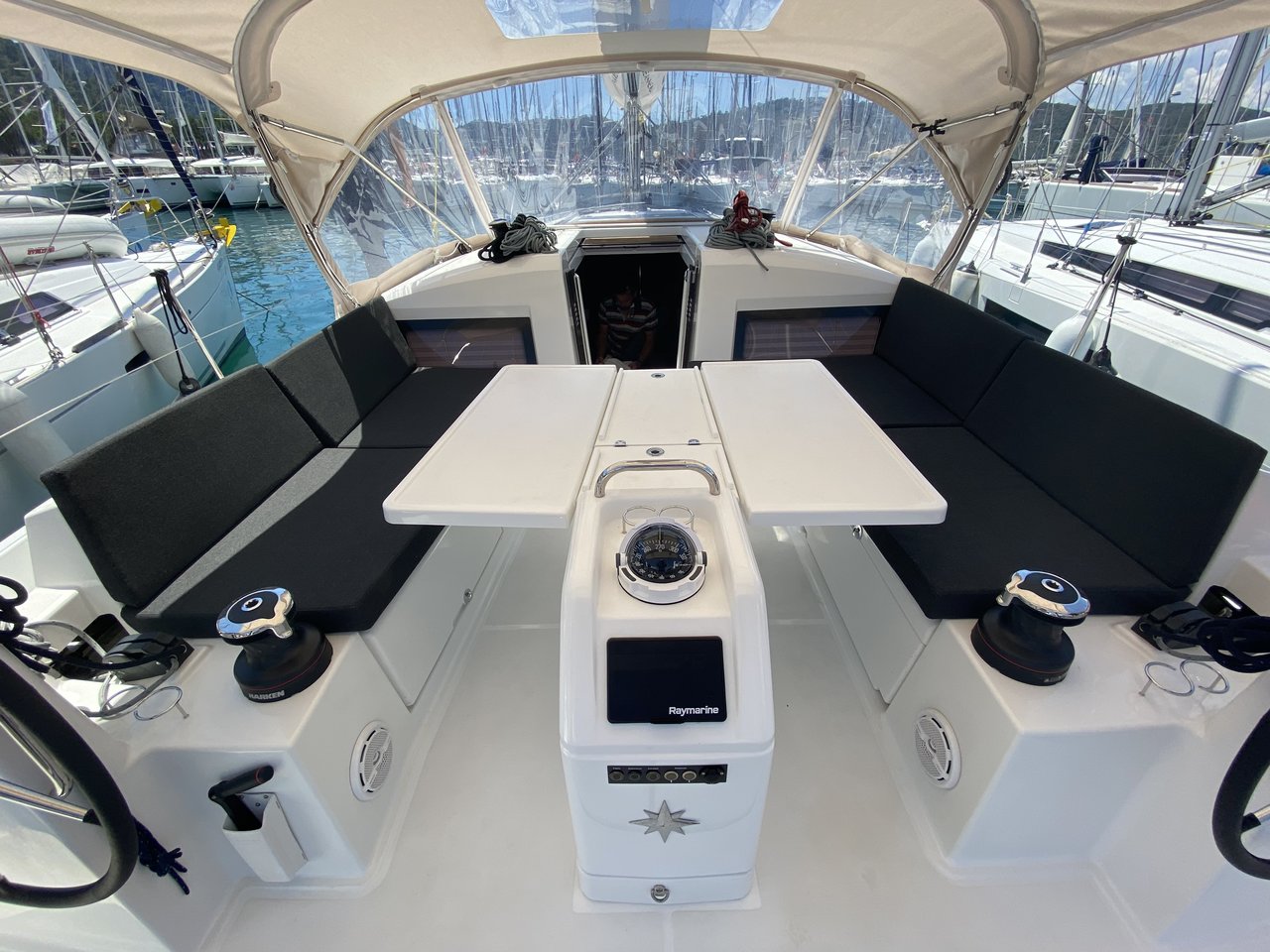 Sun Odyssey 440 - 4 cab. — photo 6