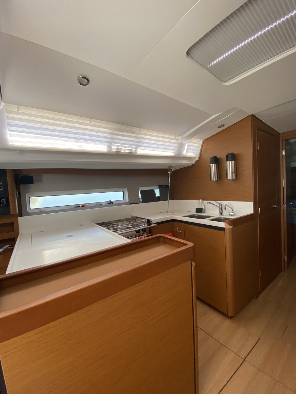 Sun Odyssey 440 - 4 cab. — photo 7