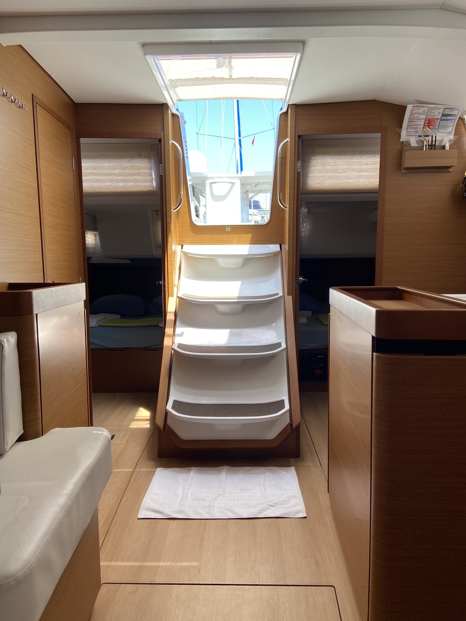 Sun Odyssey 440 - 4 cab. — photo 10