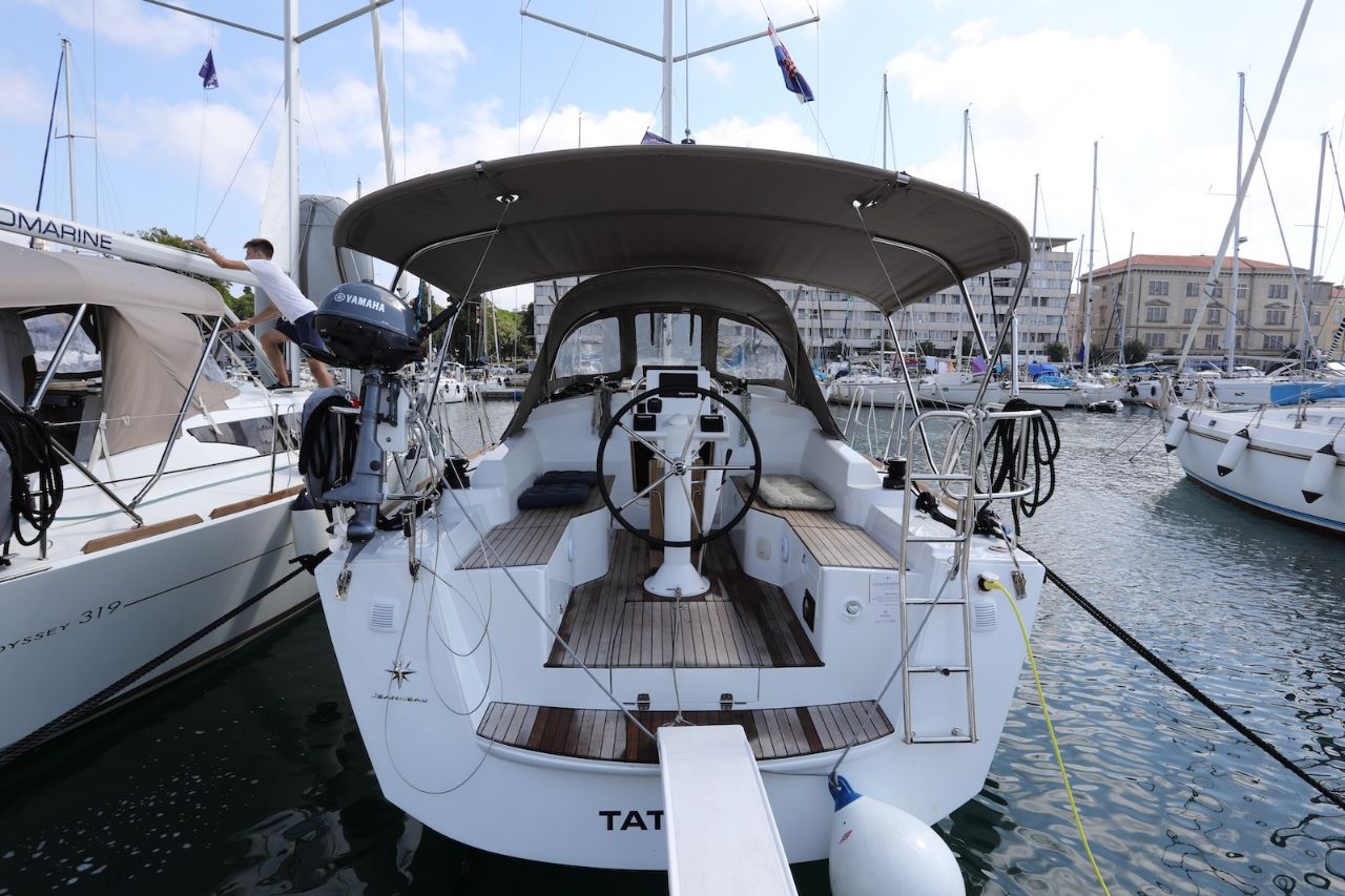 Sun Odyssey 319 - 2 cab. — photo 4