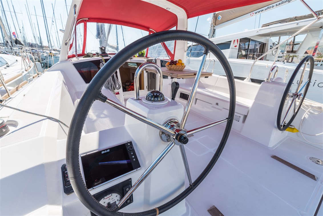Oceanis 38 - 3 cab. — photo 4