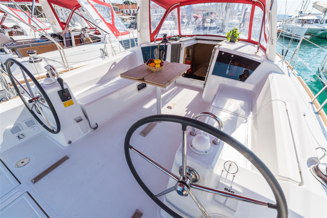 Oceanis 38 - 3 cab. — photo 5