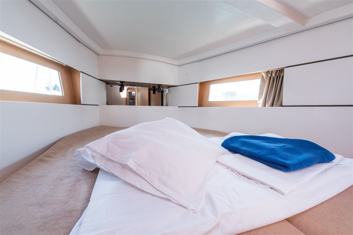 Oceanis 38 - 3 cab. — photo 19
