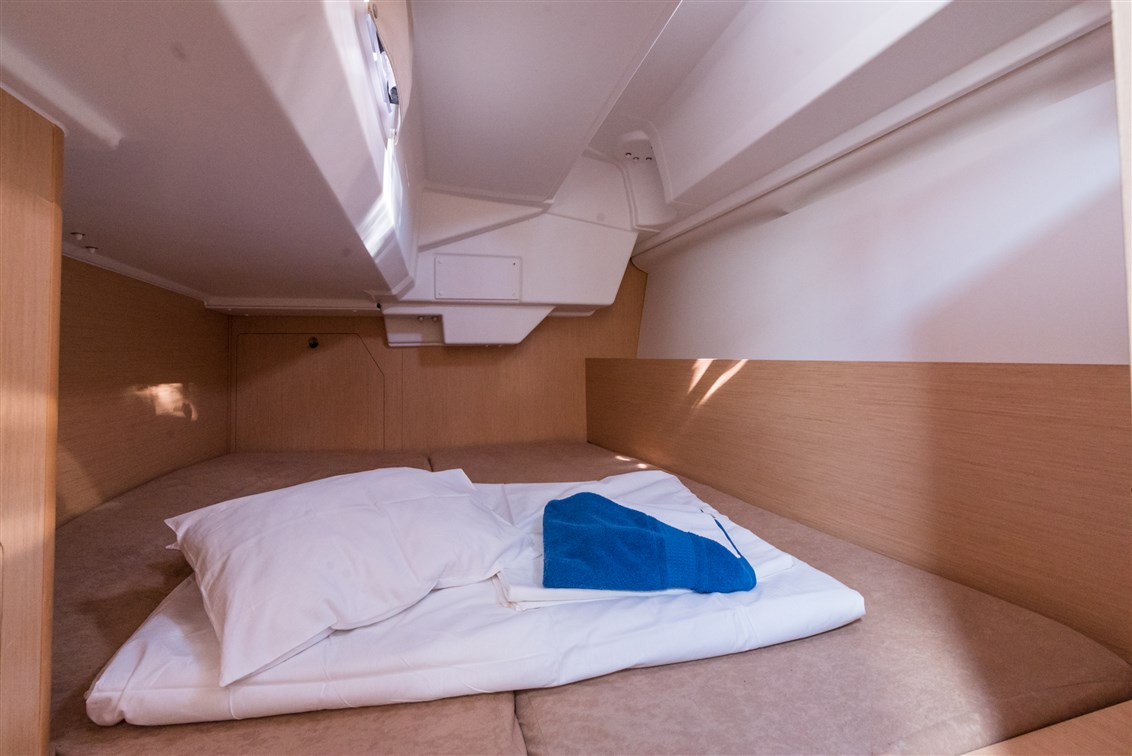 Oceanis 38 - 3 cab. — photo 24