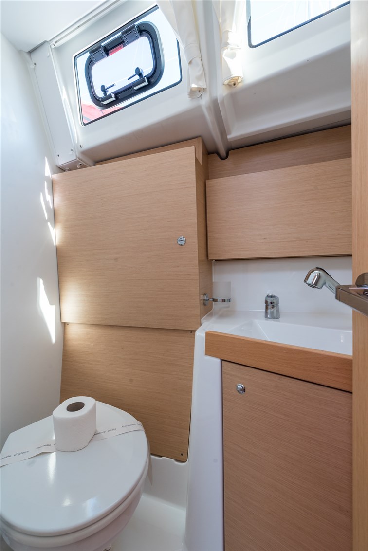 Oceanis 38 - 3 cab. — photo 25