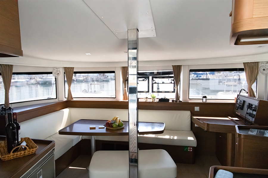 Lagoon 42 - 4 + 2 cab. — photo 6