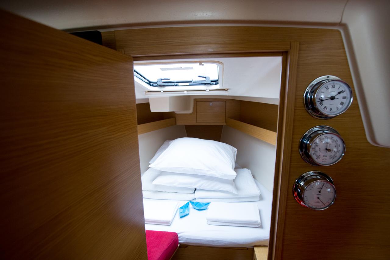 Elan 350 Performance - 3 cab. — photo 12