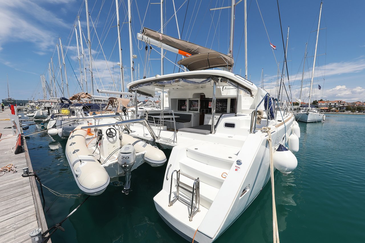 Lagoon 450 - 4 + 2 cab. — photo 4
