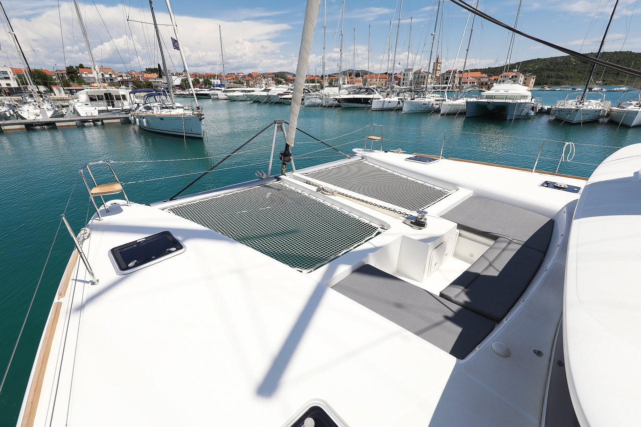 Lagoon 450 - 4 + 2 cab. — photo 8