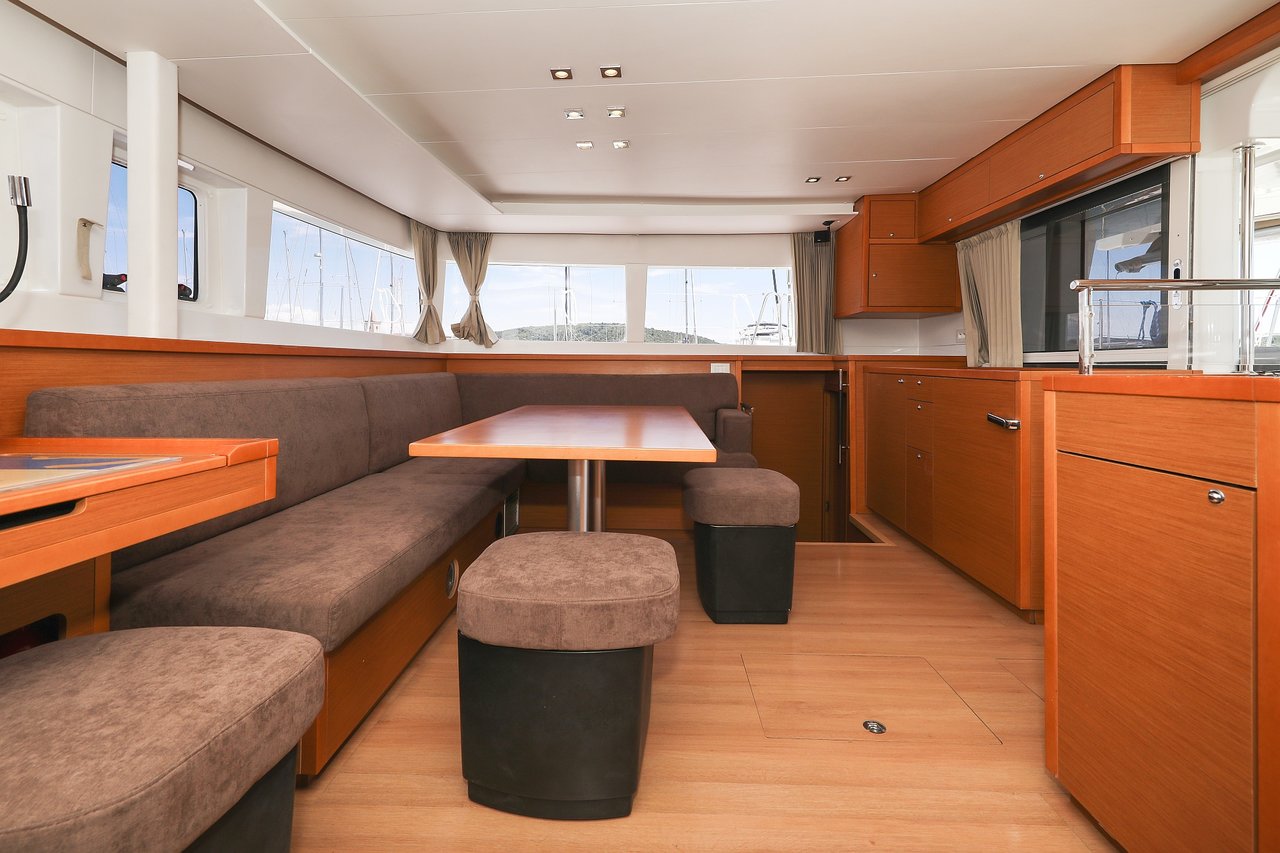 Lagoon 450 - 4 + 2 cab. — photo 10