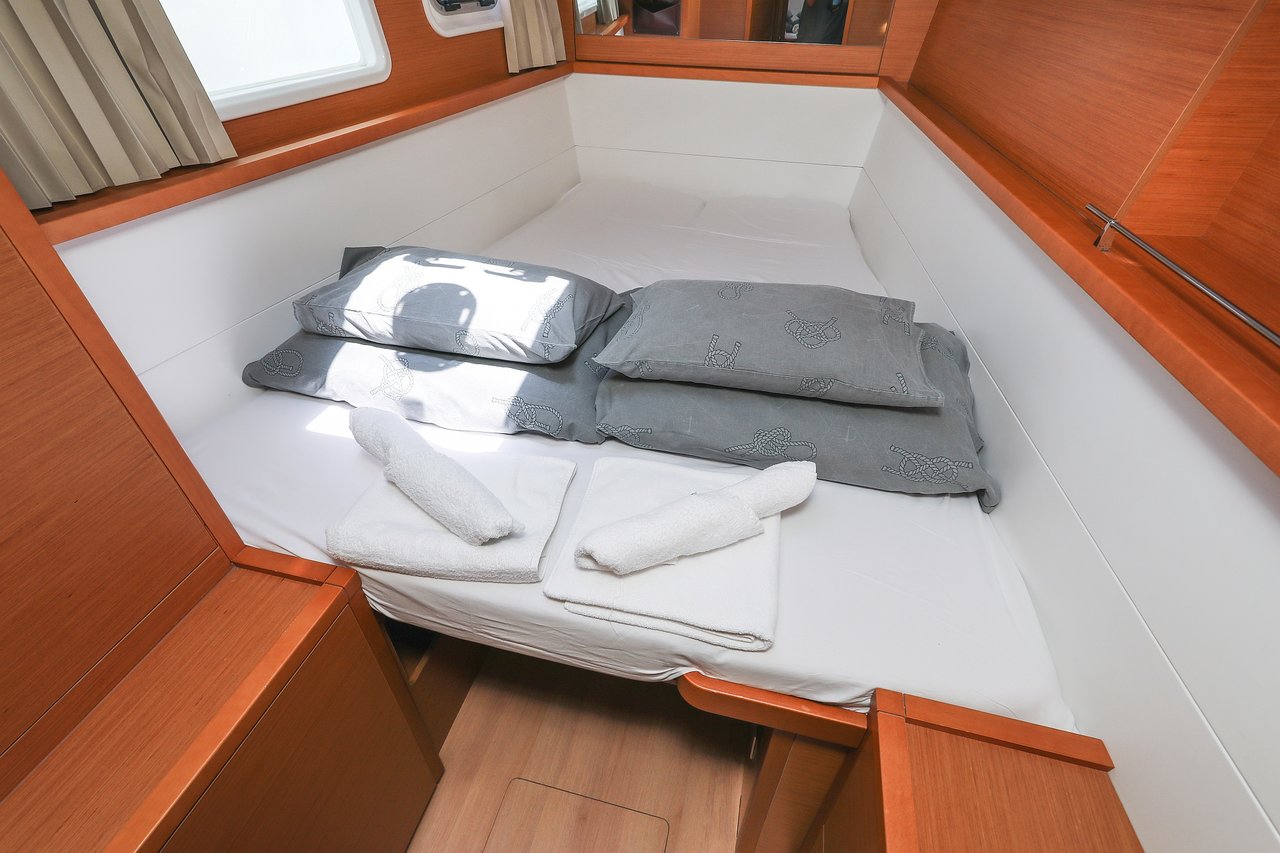 Lagoon 450 - 4 + 2 cab. — photo 16