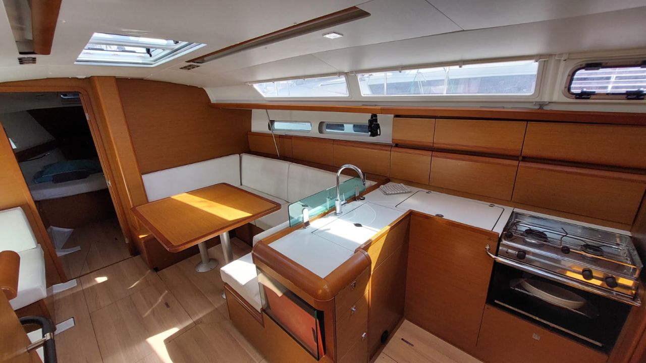 Sun Odyssey 419 - 3 cab. — photo 7