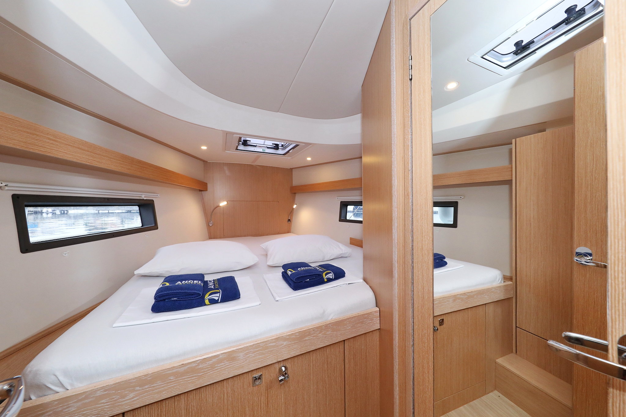 Bavaria C42 — photo 30