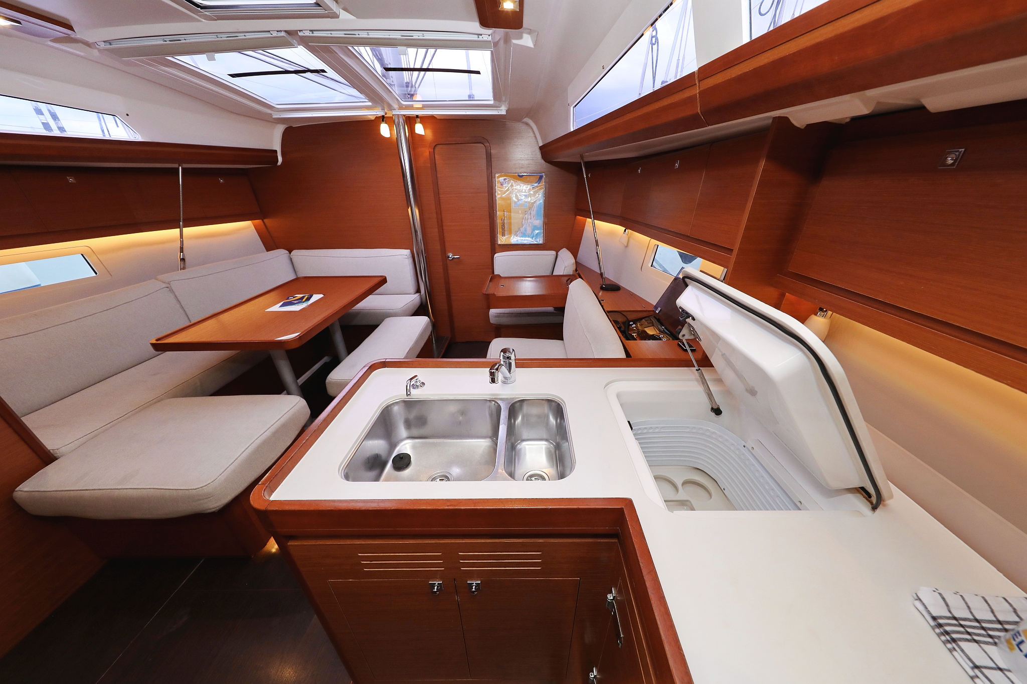 Dufour 412 GL — photo 44