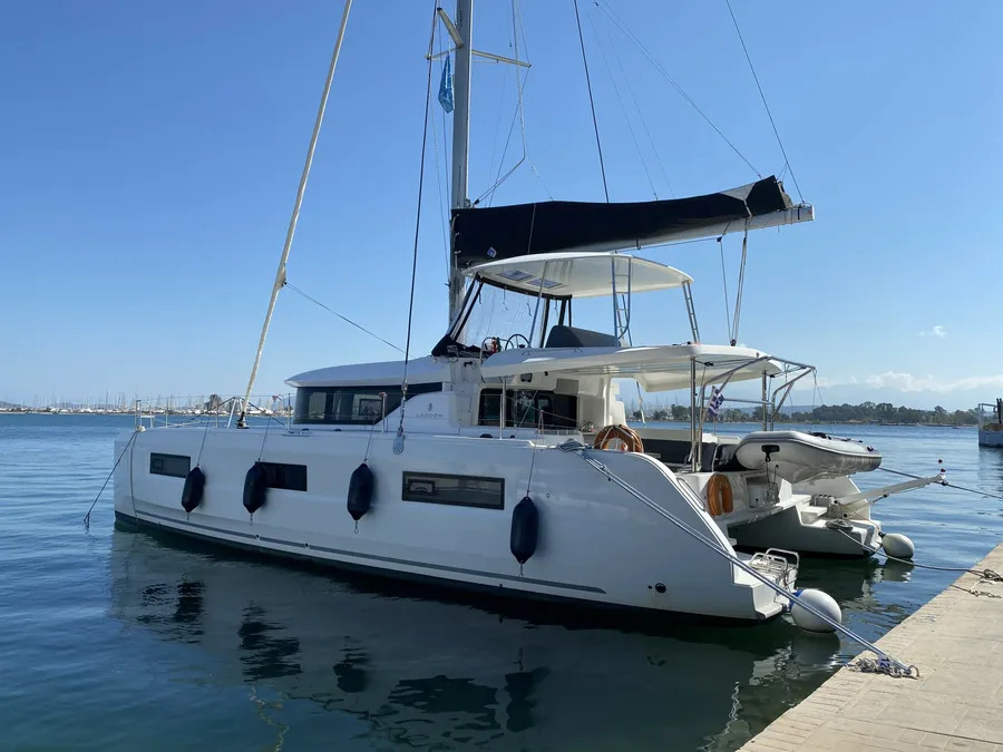 Lagoon 46 - 4 + 1 cab. — photo 3