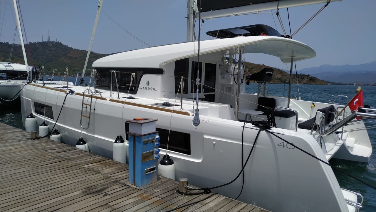 Lagoon 40 - 4 cab. — photo 3