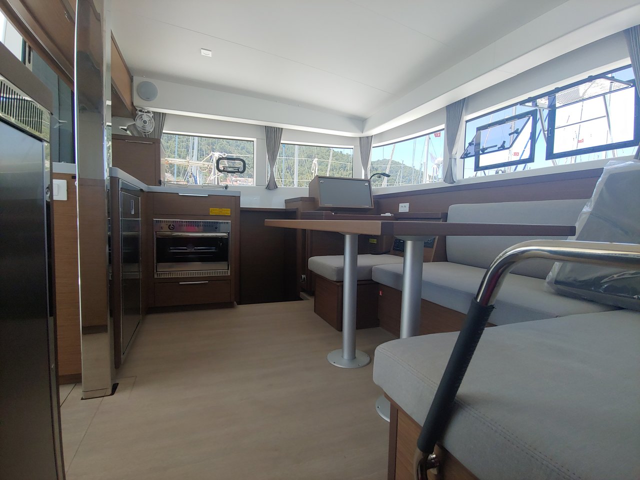 Lagoon 40 - 4 cab. — photo 11