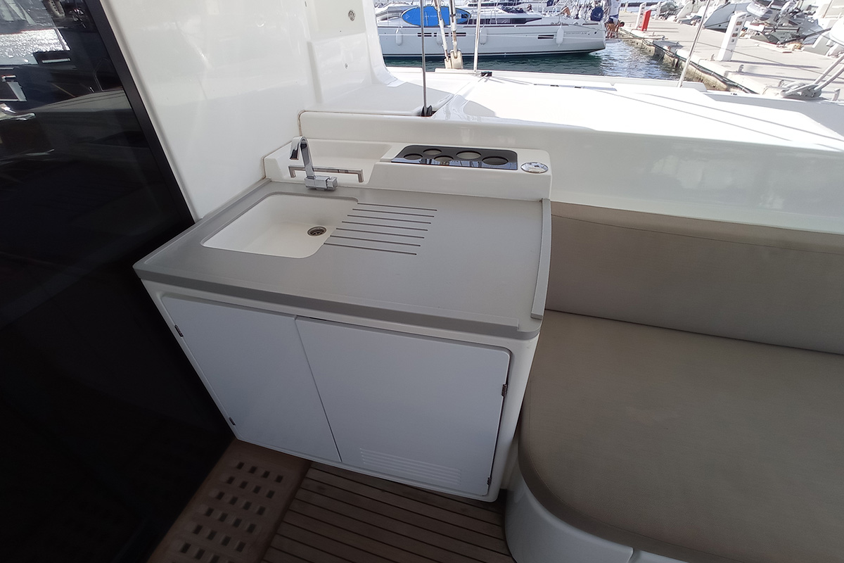 Lagoon 50 - 6 + 2 cab. — photo 11