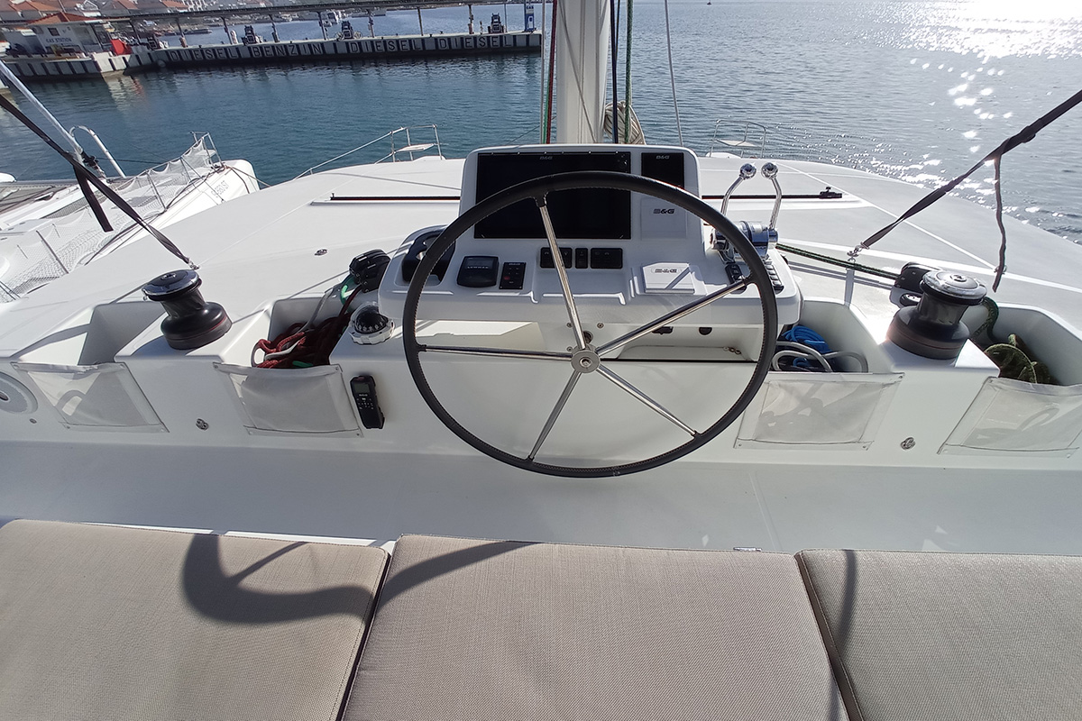 Lagoon 50 - 6 + 2 cab. — photo 22