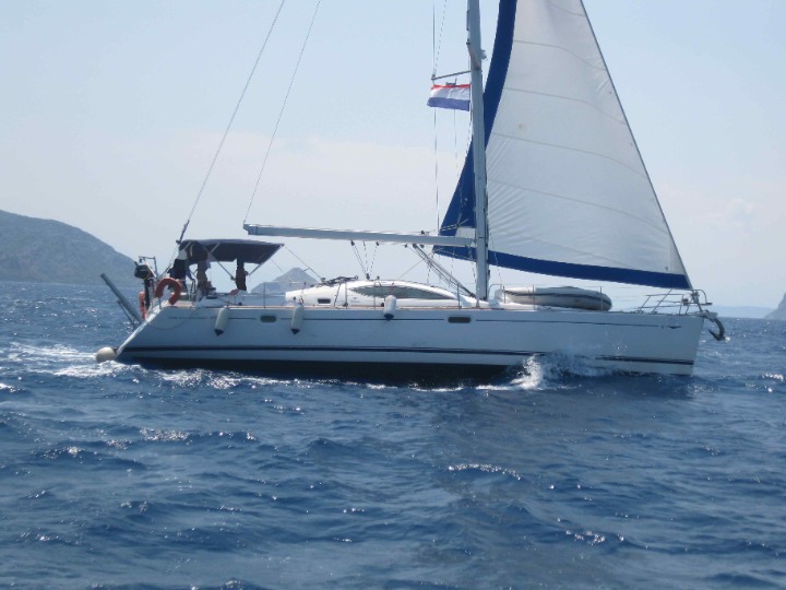 Sun Odyssey 49 DS — photo 1