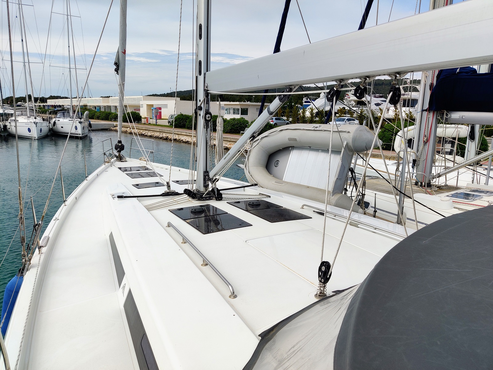 Hanse 548 - 4 + 1 cab. — photo 8