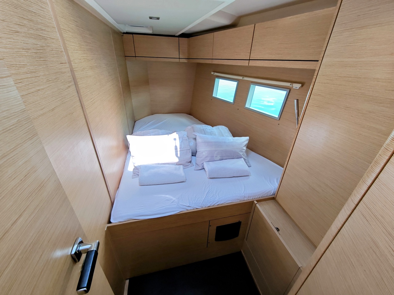 Hanse 548 - 4 + 1 cab. — photo 19