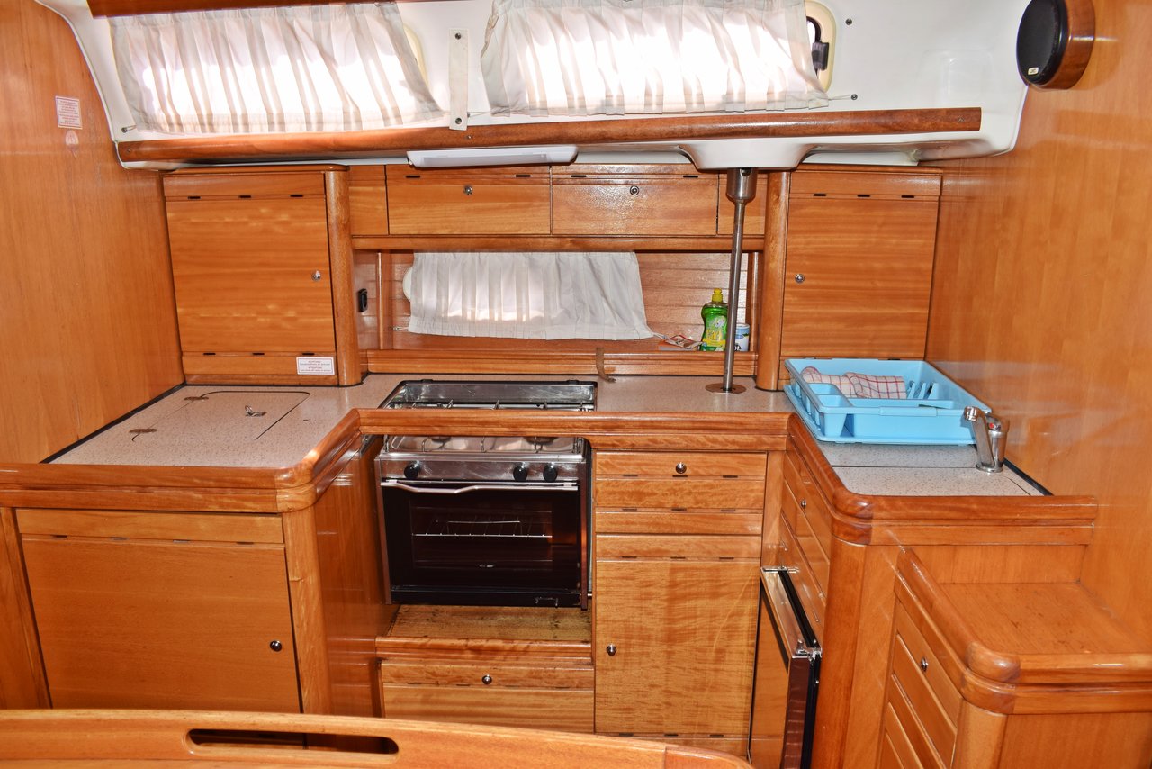 Bavaria 46 Cruiser — photo 13