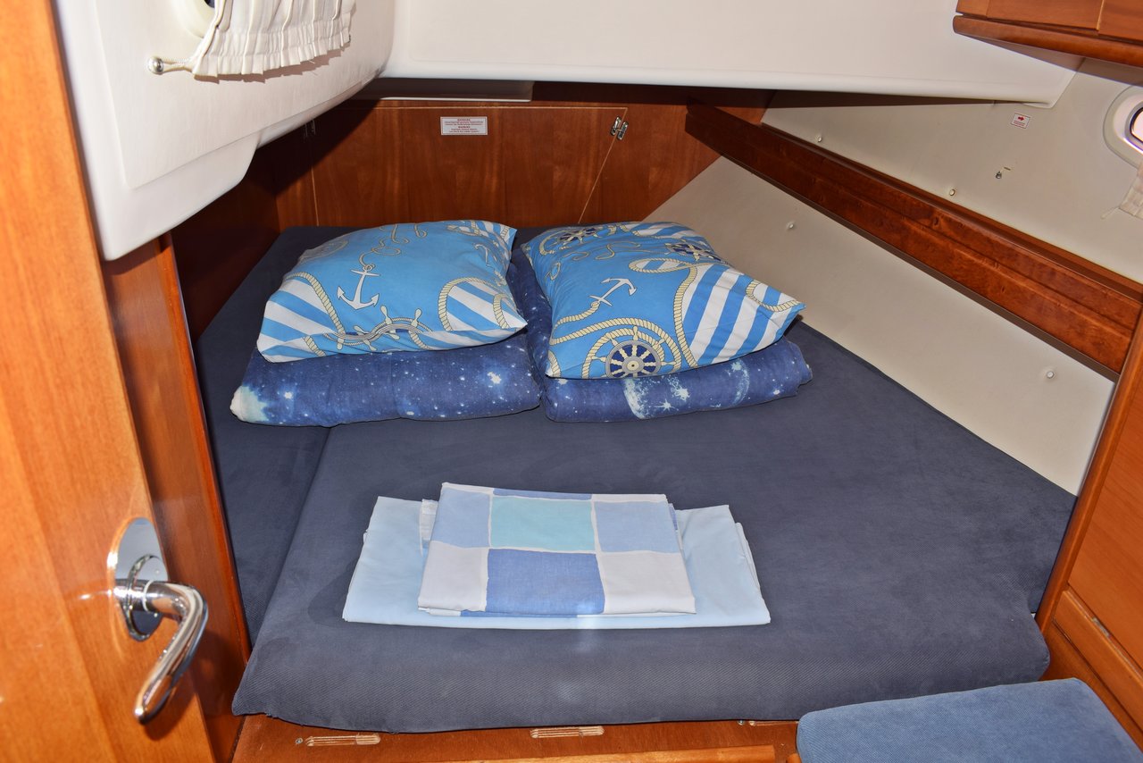 Bavaria 46 Cruiser — photo 19