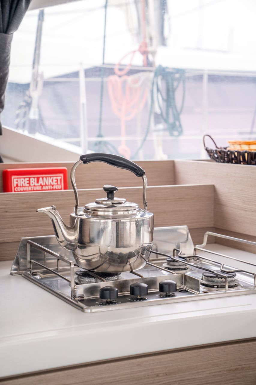 Fountaine Pajot Astrea 42 - 4 + 2 cab. — photo 8