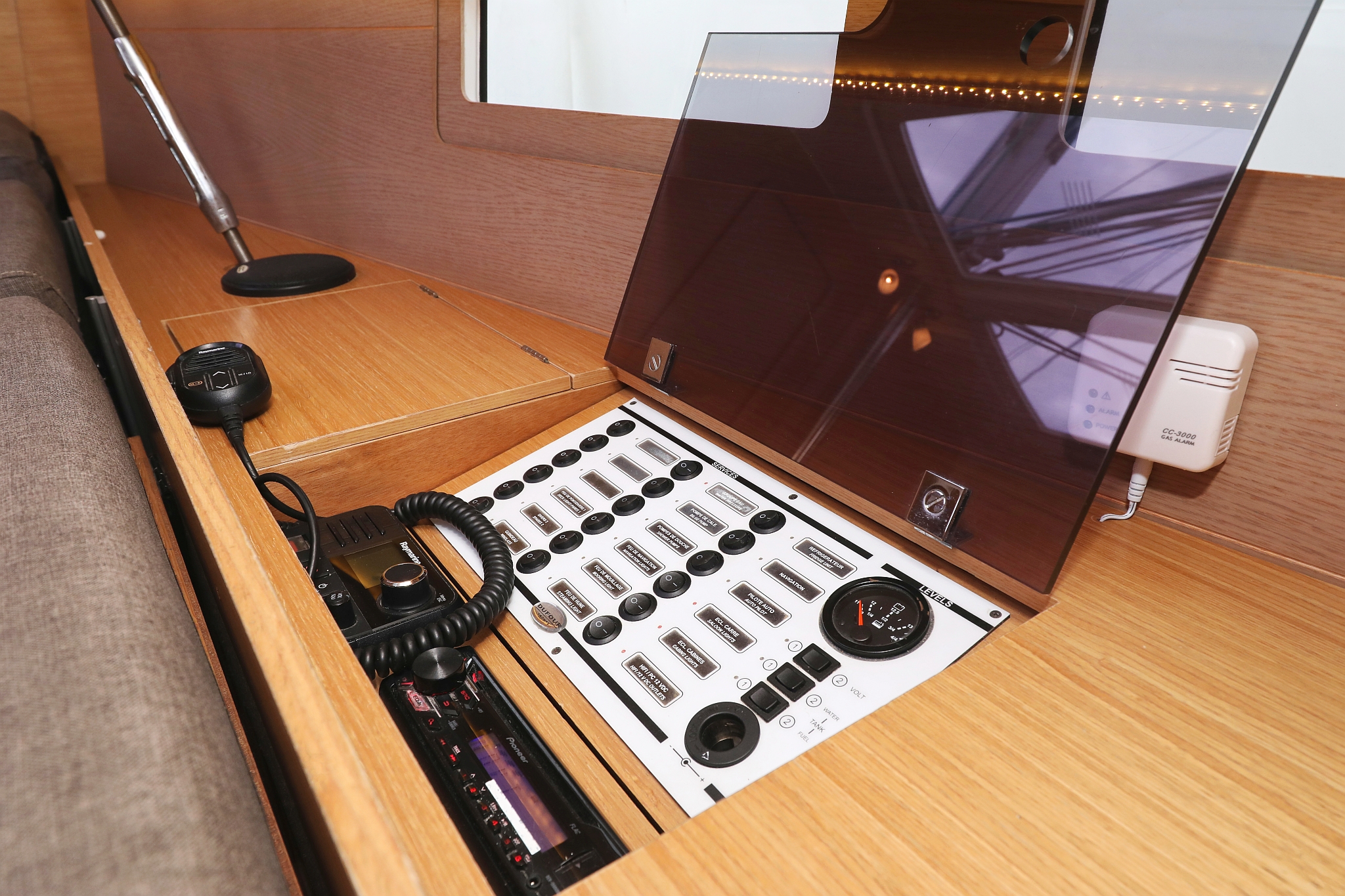 Dufour 412 GL — photo 37