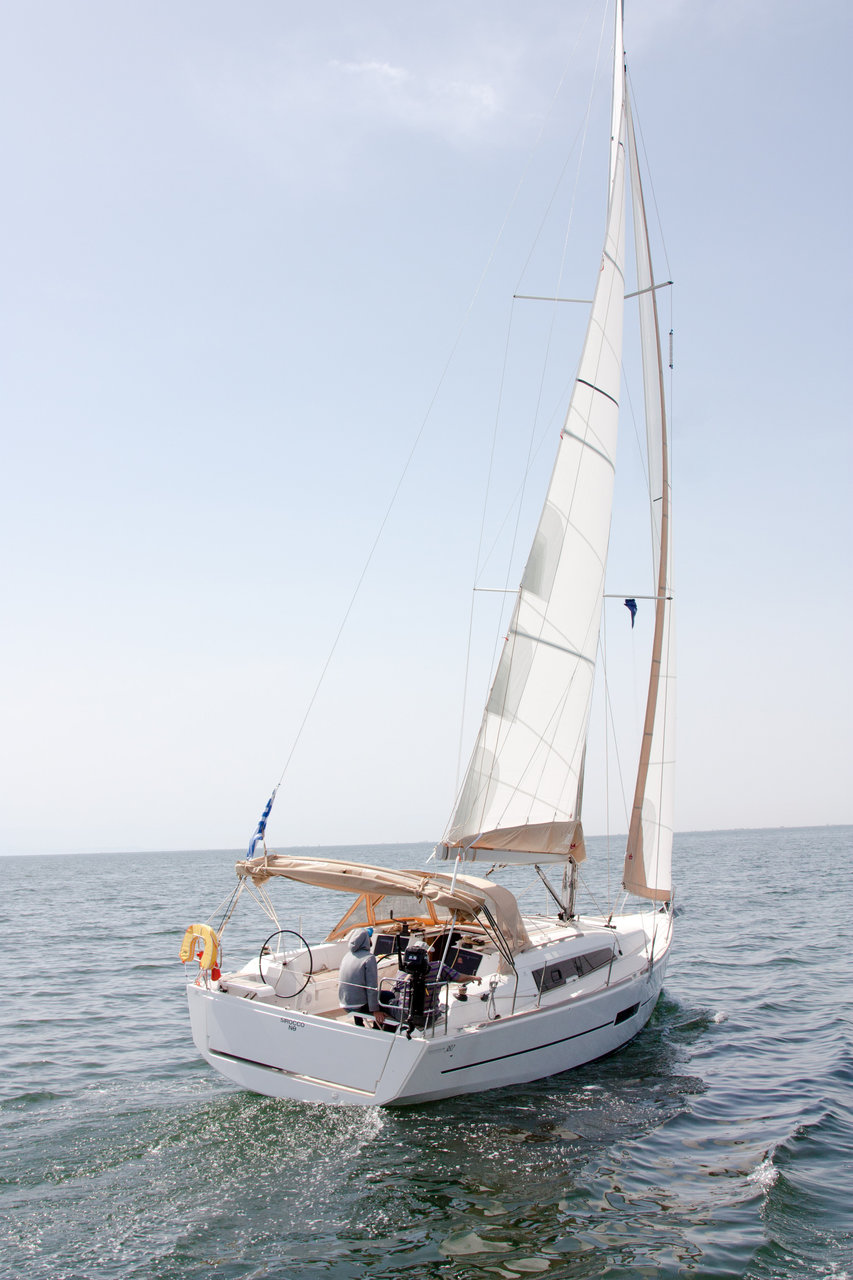 Dufour 382 GL — photo 5
