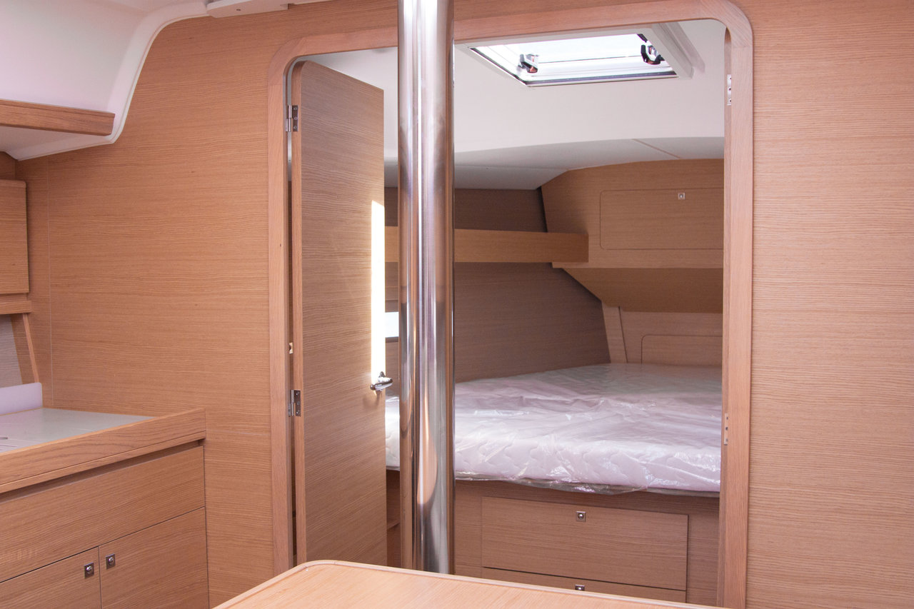 Dufour 382 GL — photo 8