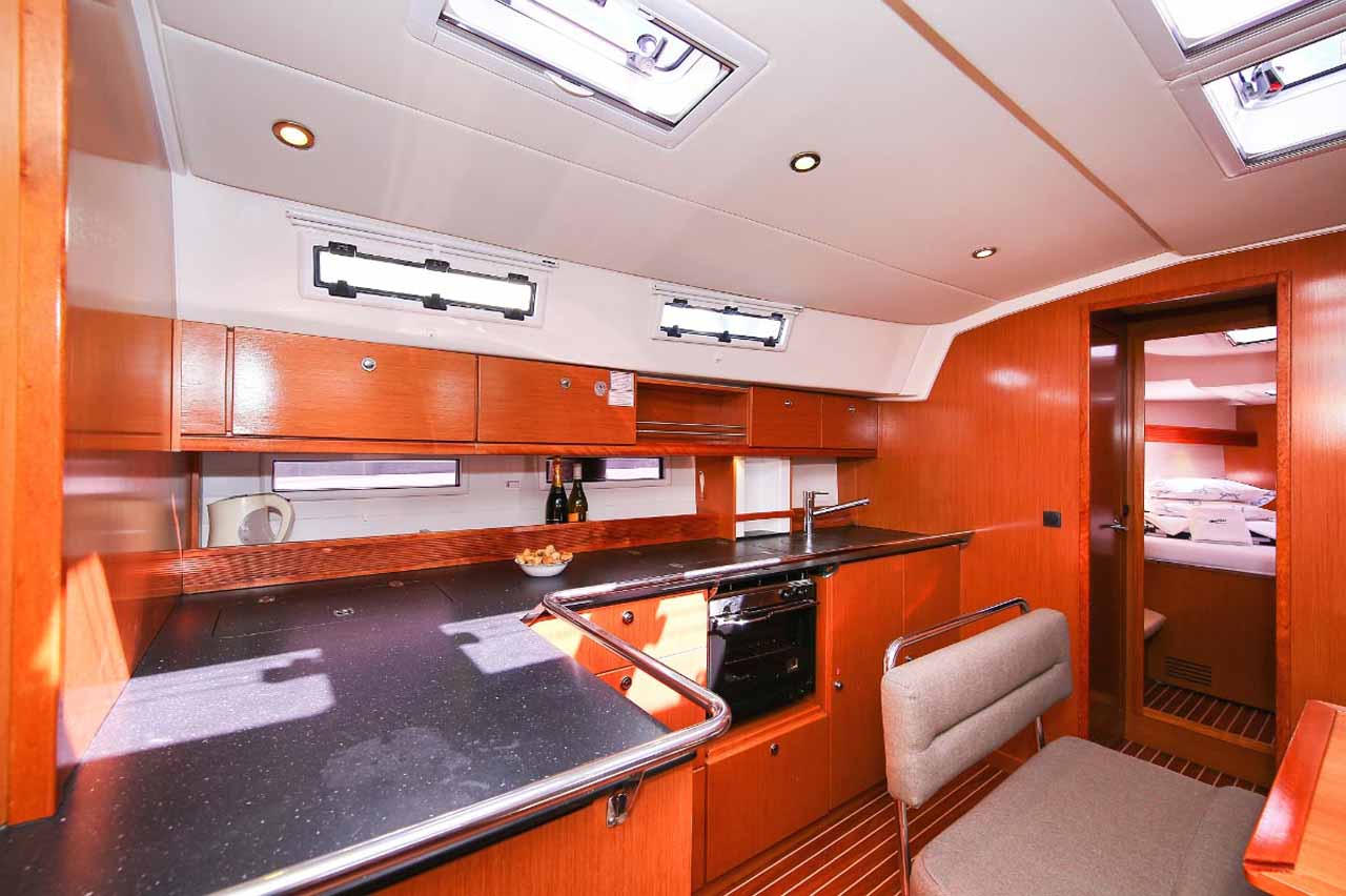 Bavaria Cruiser 45 - 4 cab. — photo 13