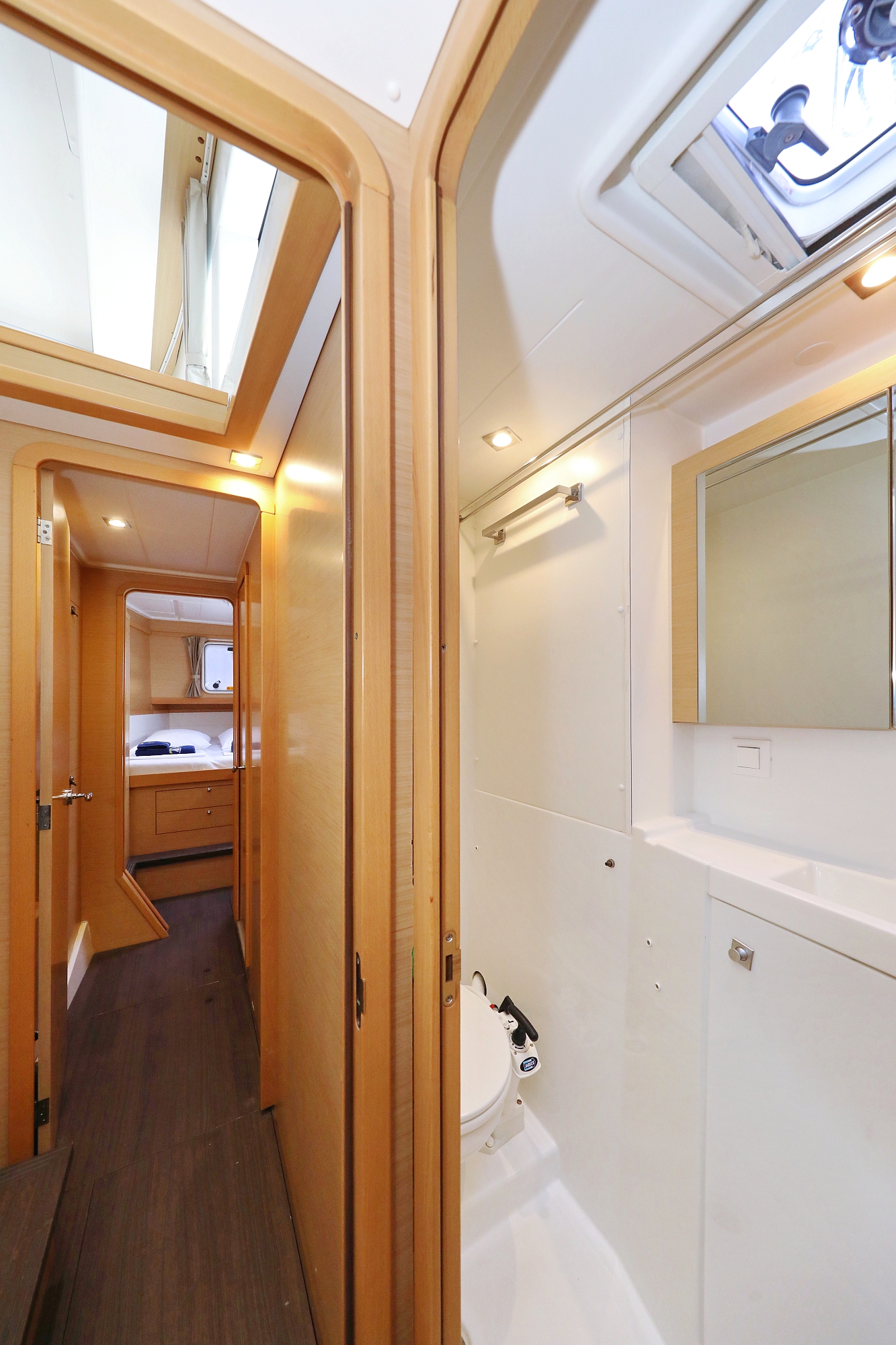 Lagoon 39 - 4 + 2 cab. — photo 33