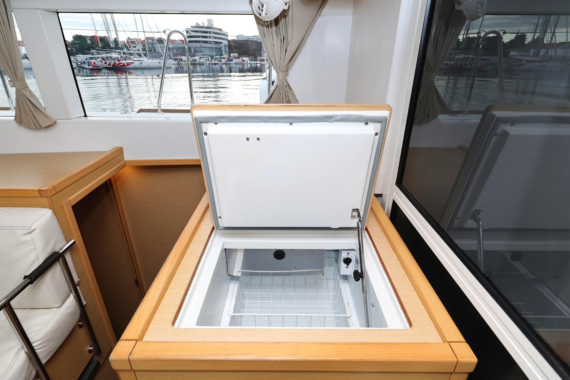 Lagoon 39 - 4 + 2 cab. — photo 43