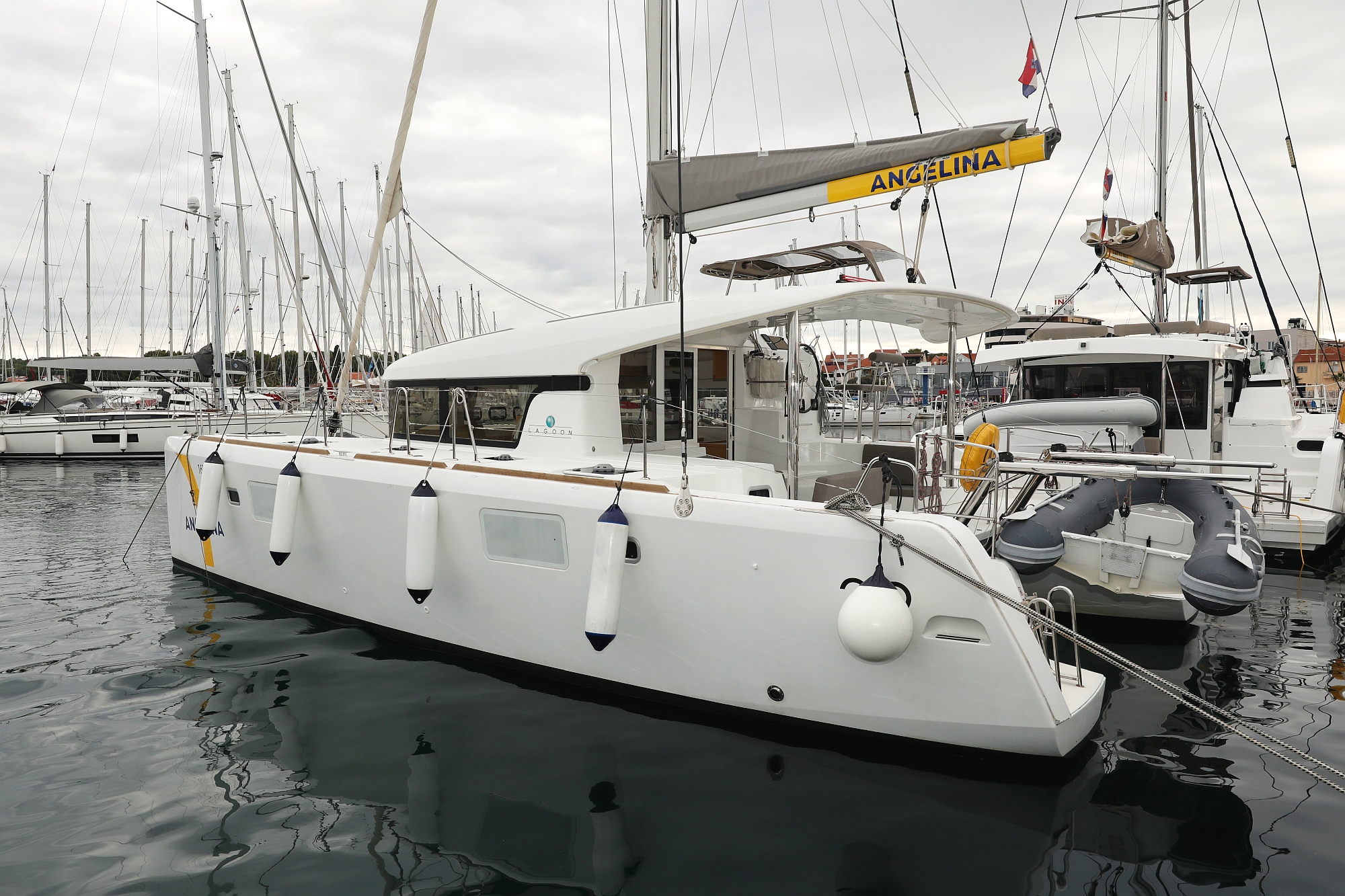 Lagoon 39 - 4 + 2 cab. — photo 48