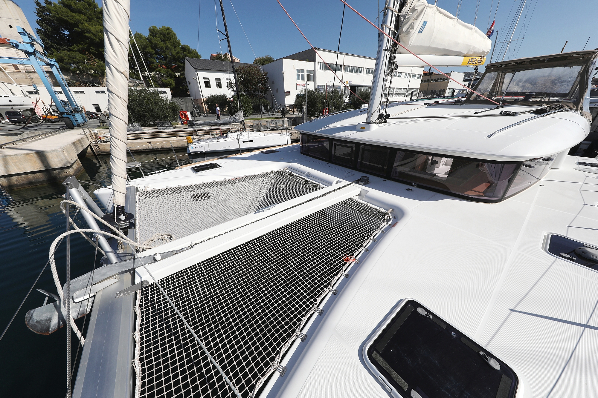 Lagoon 400 S2 - 4 + 2 cab. — photo 11