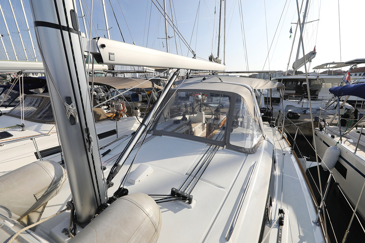 Oceanis 38.1 — photo 6