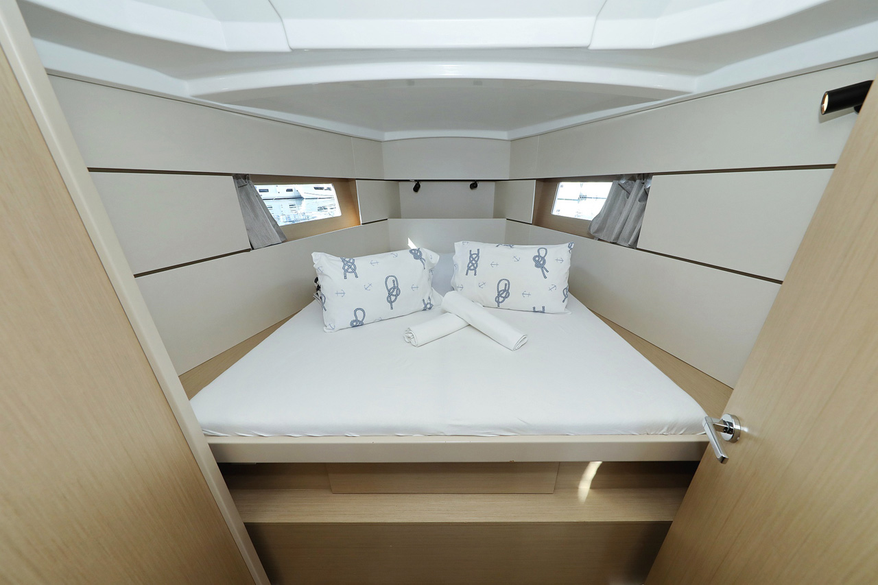 Oceanis 38.1 — photo 18