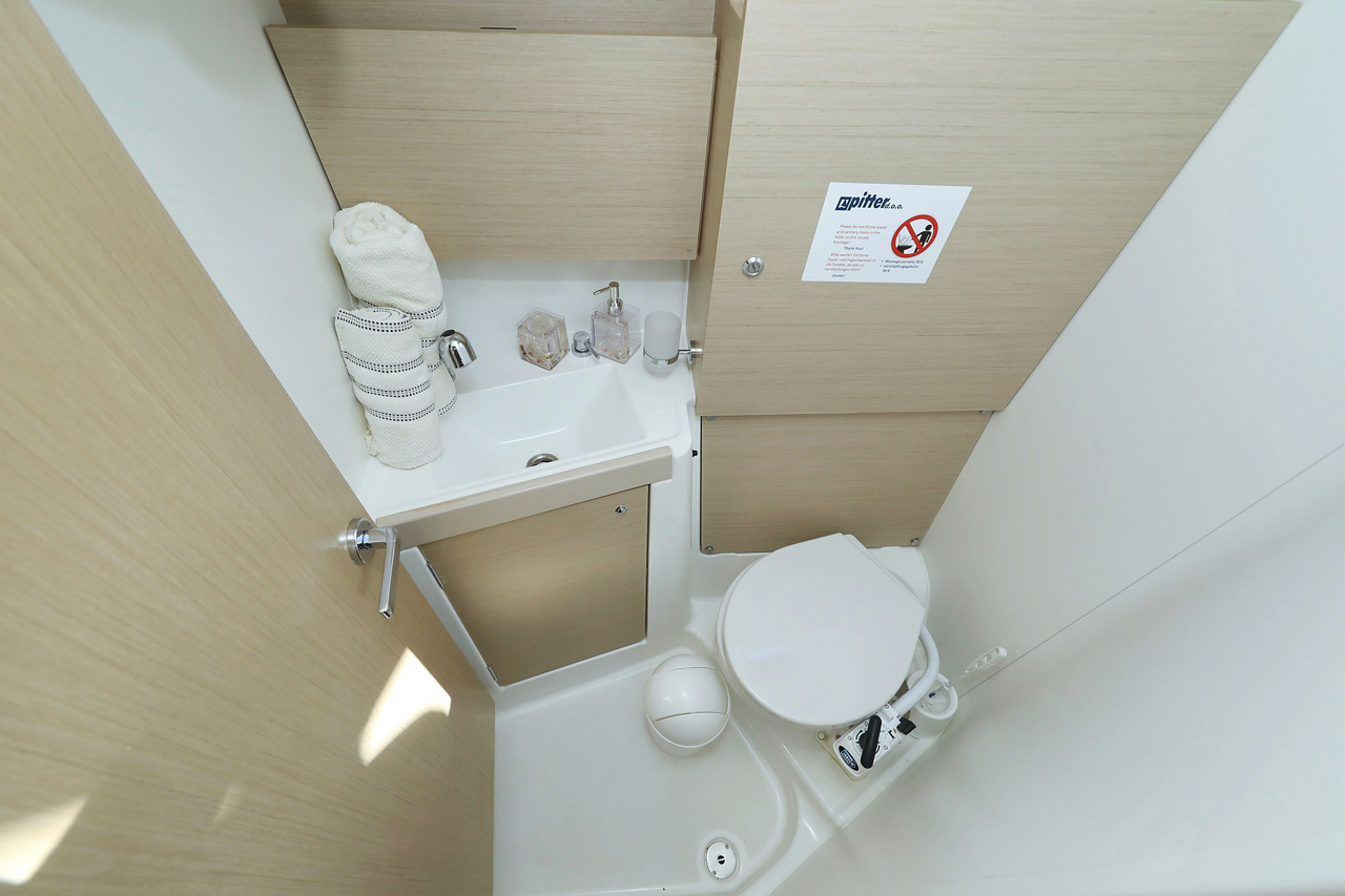 Oceanis 38.1 — photo 24