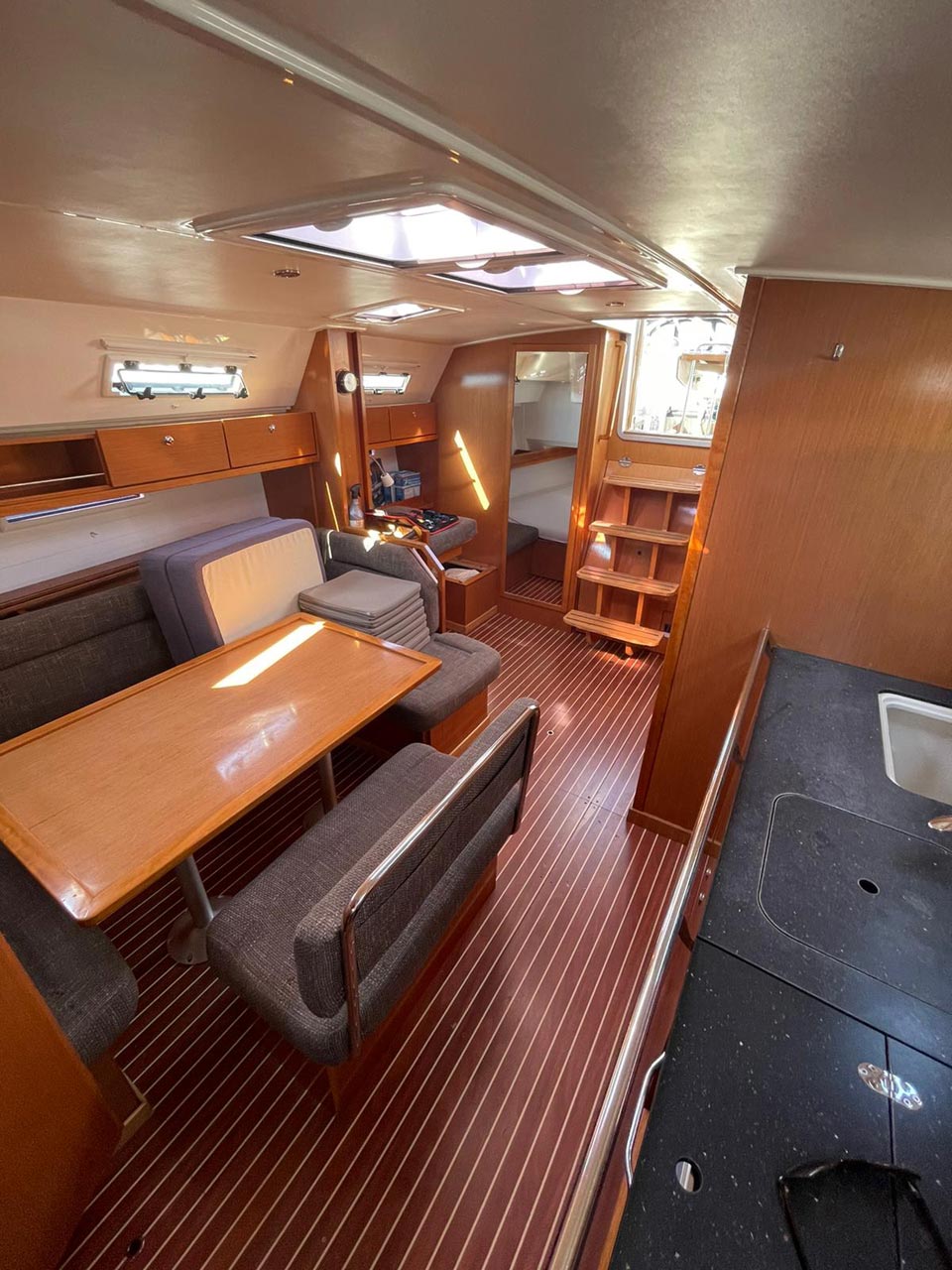 Bavaria Cruiser 40 S — photo 6