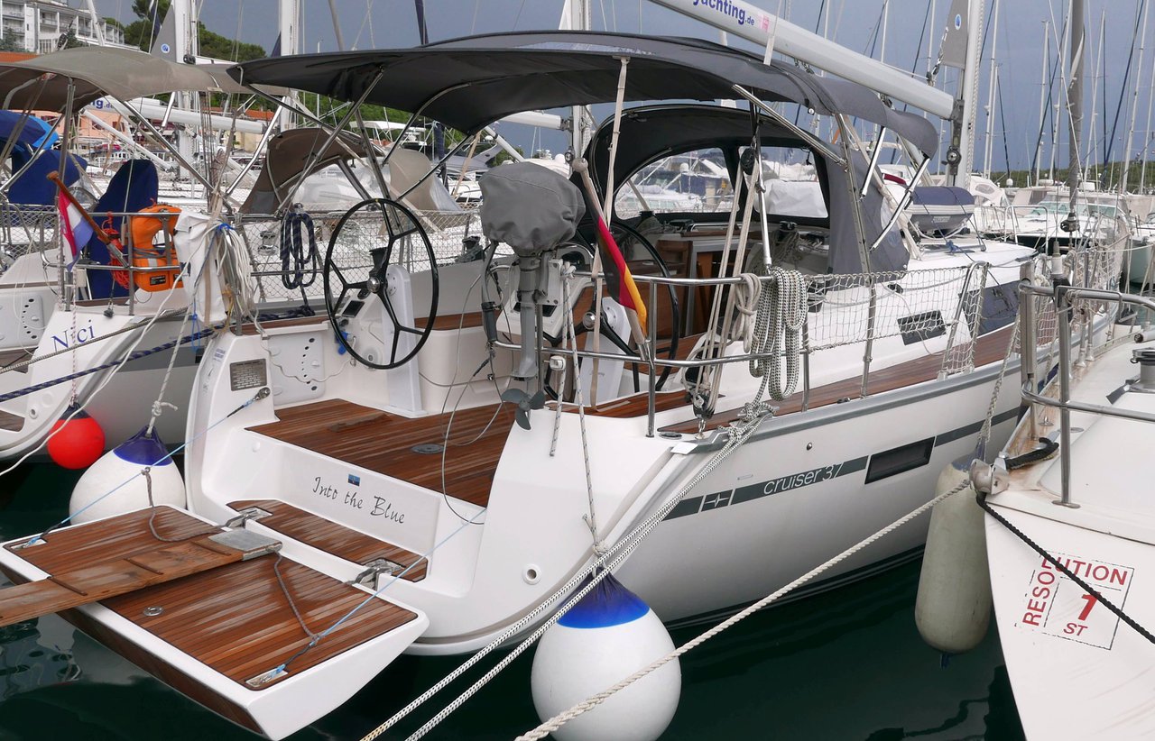 Bavaria Cruiser 37 - 3 cab. — photo 3
